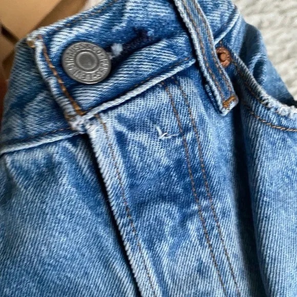 Levi's Wedgie Straight Jeans —Authentically Yours - Picture 5 of 8